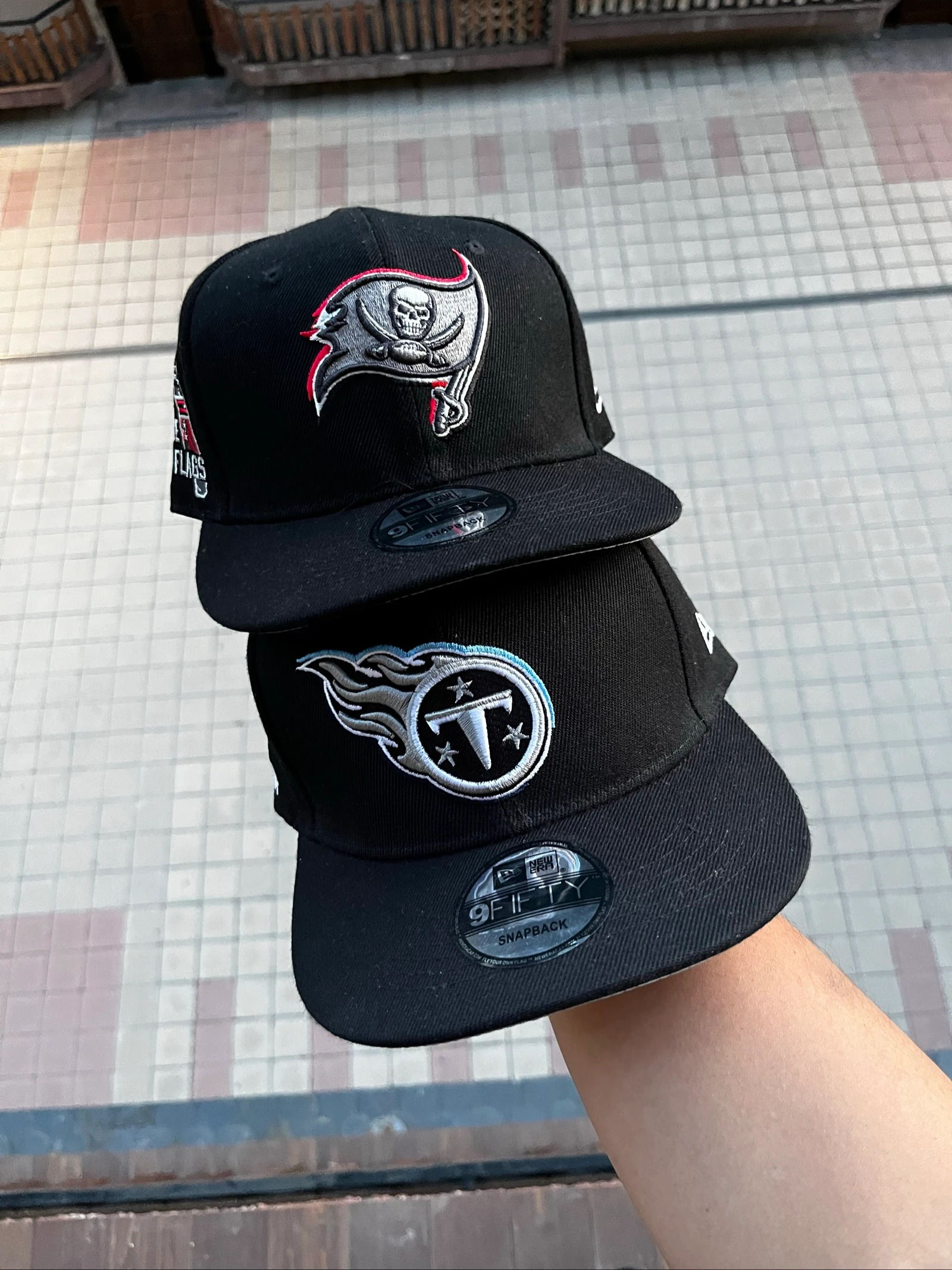 Lot de casquettes, pirates NFL, titans NFL, noire, neuve avec étiquettes – photo 2